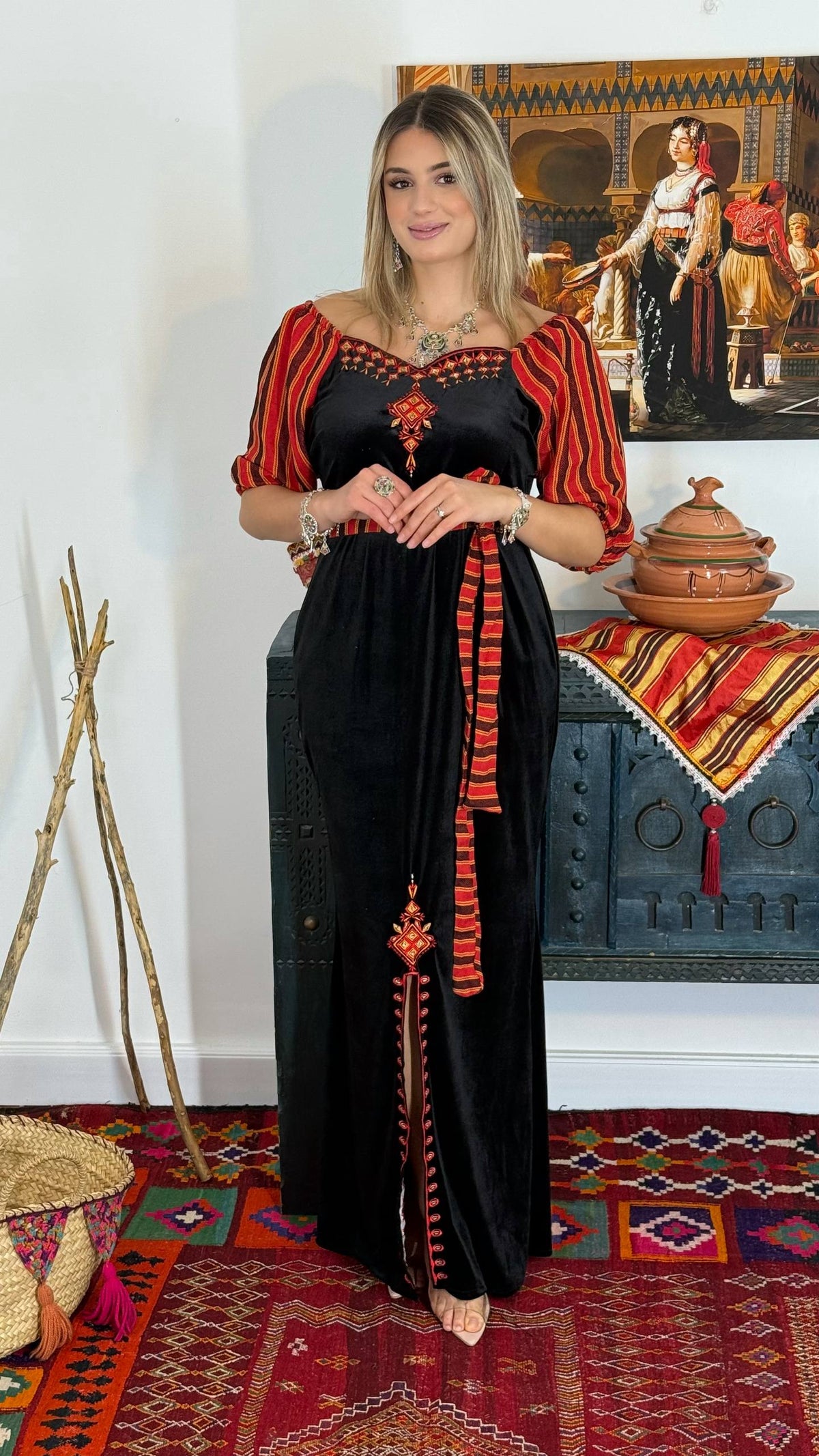 Model Cole Robe ROBE COLE CARI 1 – ABDOU KABYLE
